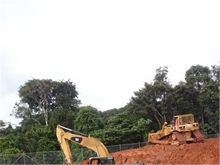 Excavadoras  Caterpillar 320CL (Quito)