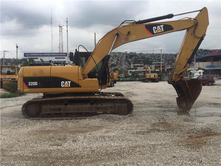 Excavadoras Caterpillar 320DL (Quito)