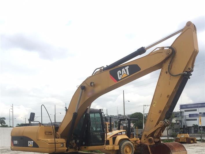 Excavadoras Caterpillar 320DL (Quito)