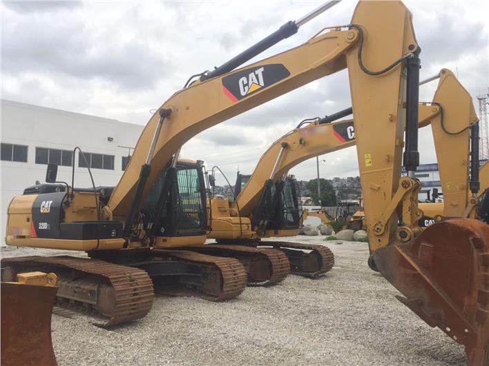 Excavadoras Caterpillar 320D2L (Quito)