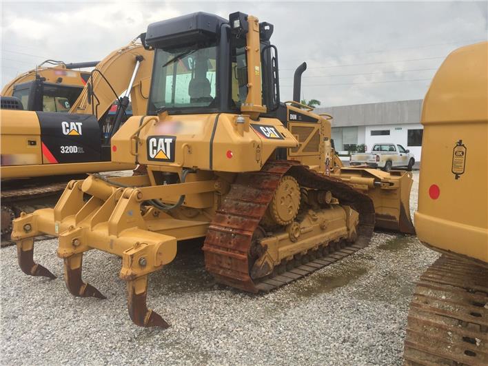 Tractores de Oruga Caterpillar D6NXL (Guayaquil)