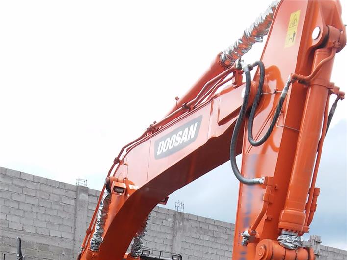 Excavadoras Doosan DX 340 LCA (Quito)