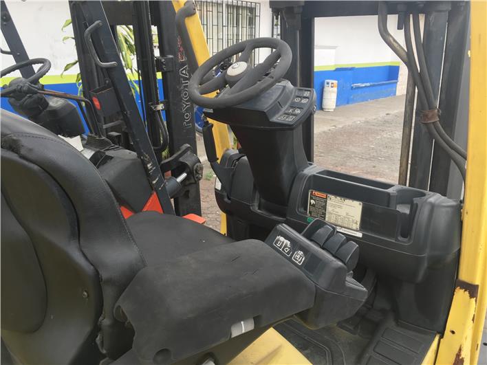 Montacargas Hyster H3.0 (3 toneladas) (Guayaquil)