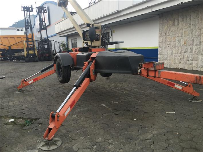 Elevadores personales JLG 36AM (Guayaquil)