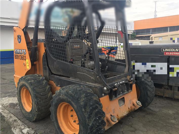 Minicargadores CASE SR 175 (Guayaquil)