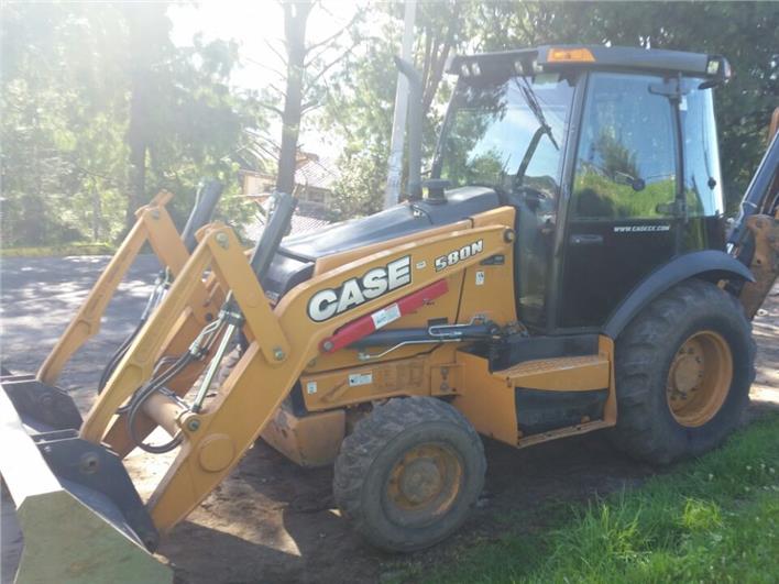 Retroexcavadoras CASE Case 580M (Quito)