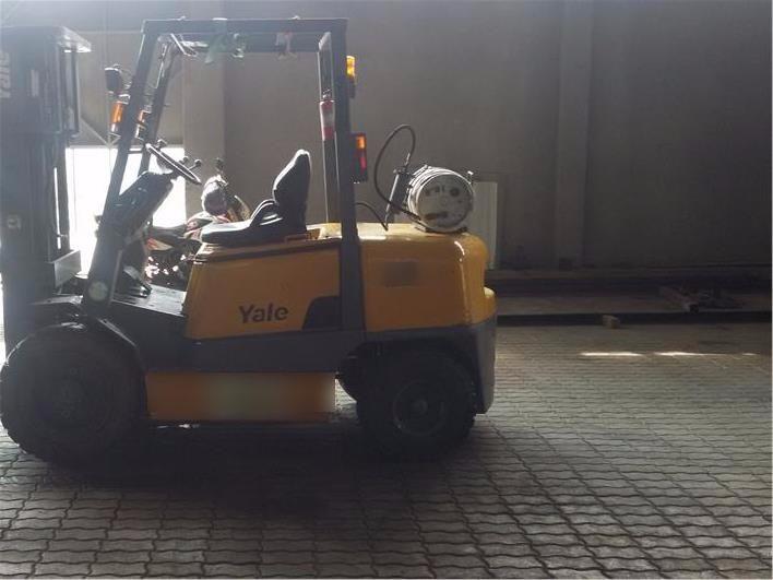 Montacargas Yale GTP30THJUA E2145 (3 toneladas) (Guayaquil)