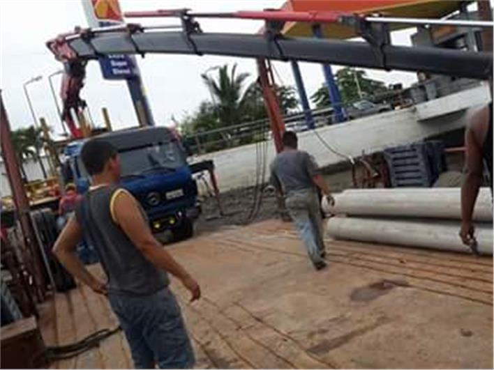 Grúas Móviles Mercedes Benz ( Brazo hidráulico 32 metros) (Machala)