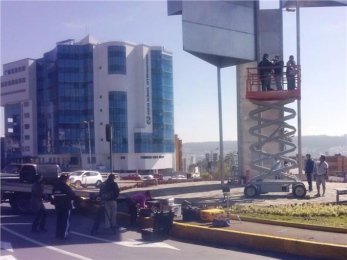 Elevadores personales Sky Jack 11 Mts SJ6832E (Quito)
