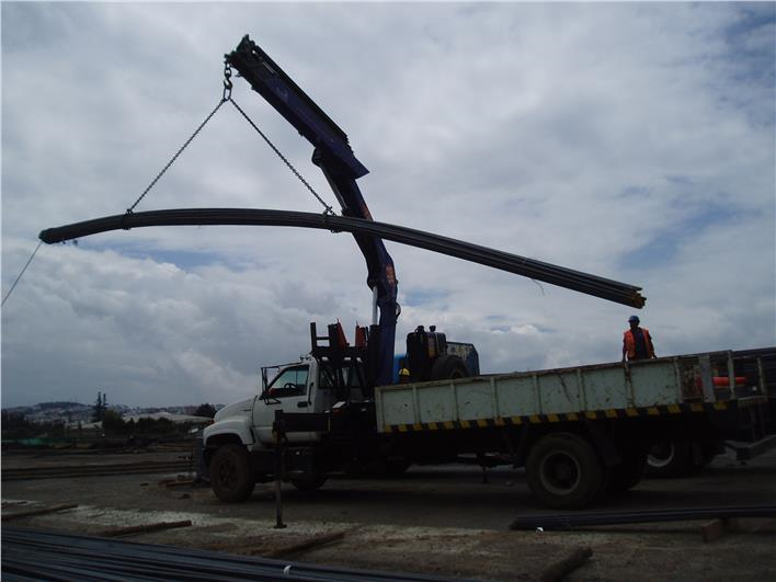 Grúas Móviles Hino PM (8 toneladas) (Quito)