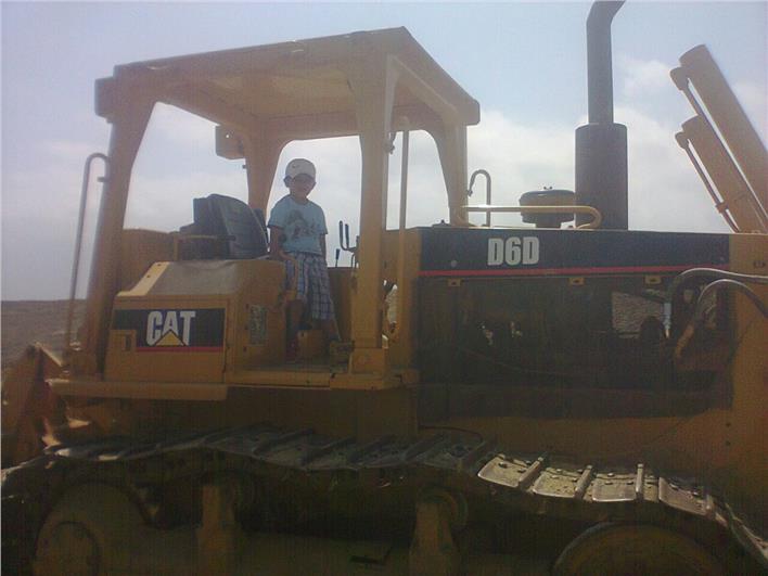 Tractores de Oruga Caterpillar D6D (Guayaquil)