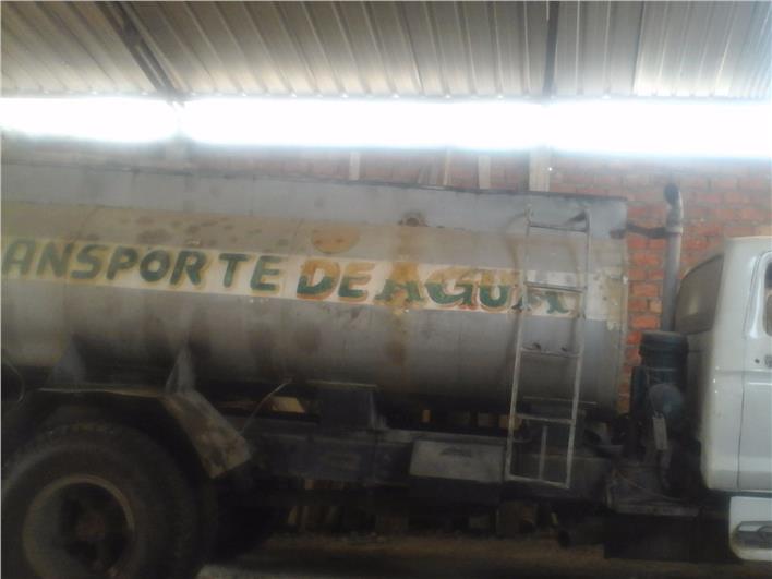 Tanqueros Ford 2400 Galones (Milagro)