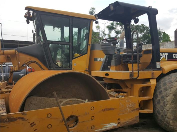 Compactadores Caterpillar CS533D (Portoviejo)