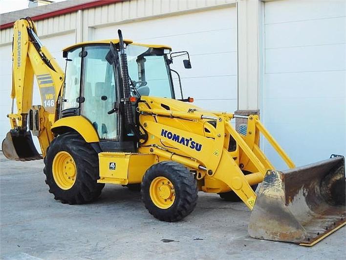 Retroexcavadoras Komatsu 146wb (Guayaquil)