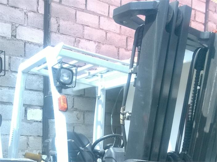 Montacargas unicarriers 2 toneladas (Quito)