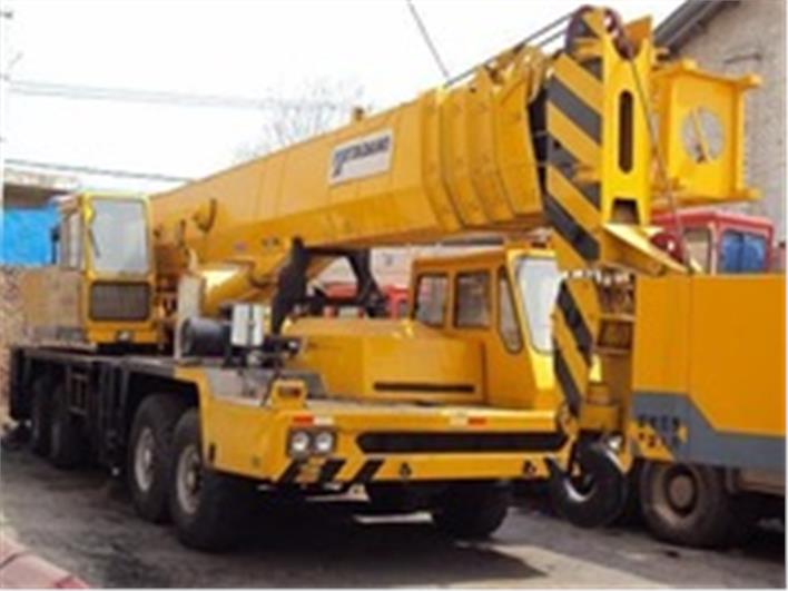 Grúas Móviles Tadano TL360 (Santo Domingo)