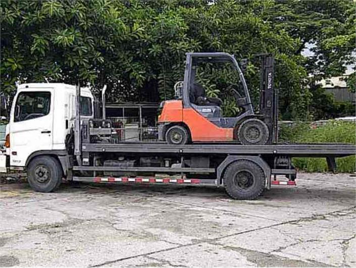 Grúas Móviles Mitsubishi 6,5 ton (Quito)