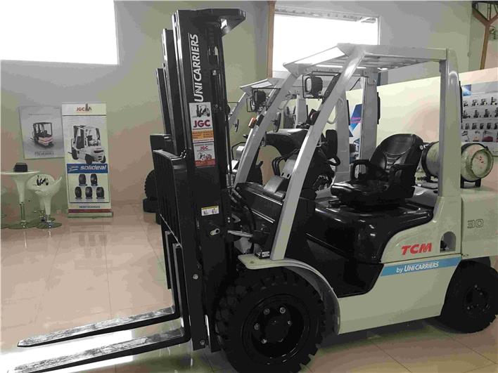 Montacargas TCM Unicarriers 3 toneladas (Quito)