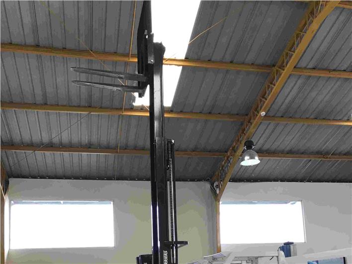 Montacargas TCM Unicarriers 3 toneladas (Quito)