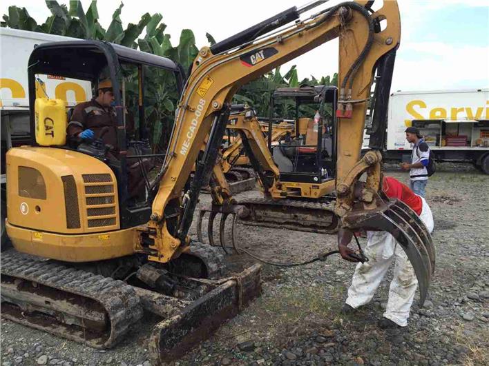Miniexcavadoras Caterpillar 302.7D CR (Guayaquil)