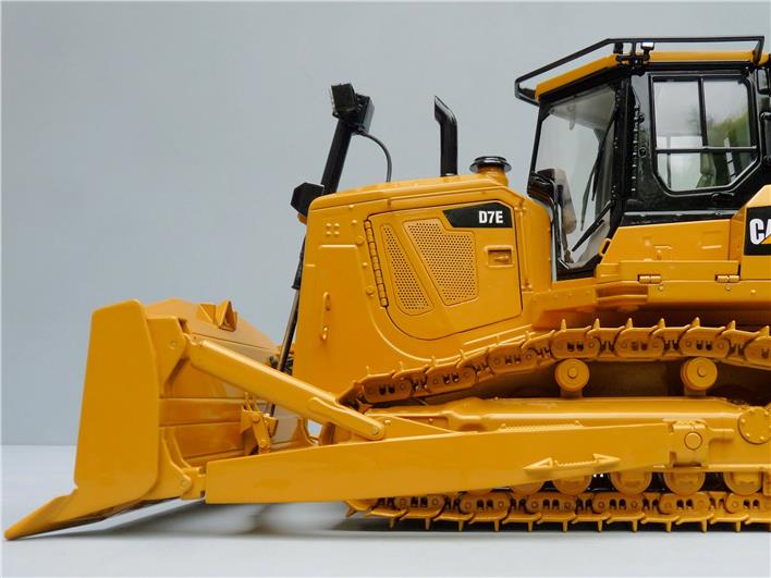 Tractores de Oruga Komatsu D65 (Ibarra)