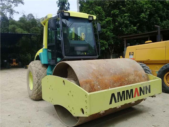 Compactadores Ammann 115HP (Tena)