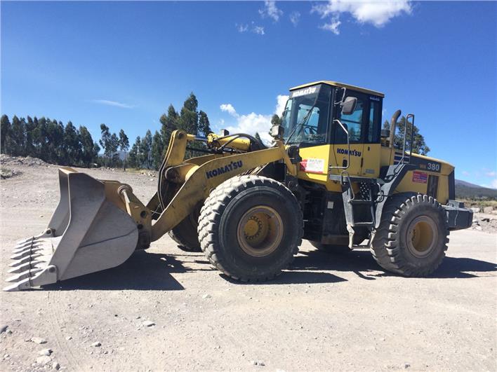 Cargadoras Komatsu WA-380-5 (Latacunga)