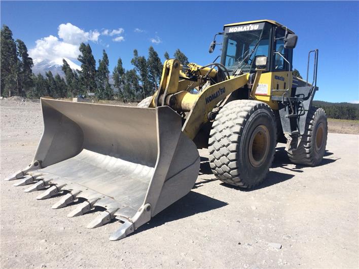 Cargadoras Komatsu WA-380-5 (Latacunga)