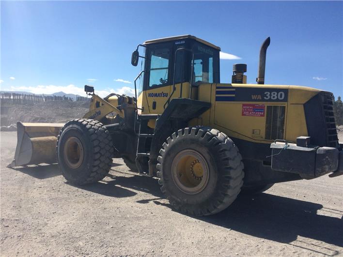 Cargadoras Komatsu WA-380-5 (Latacunga)