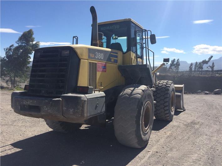 Cargadoras Komatsu WA-380-5 (Latacunga)