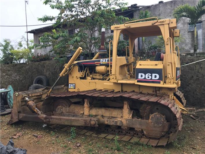 Tractores de Oruga Caterpillar D6D (Quito)