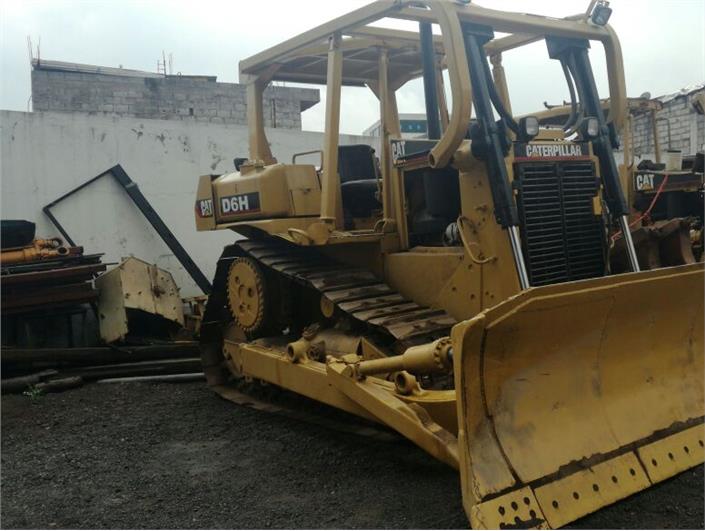 Tractores de Oruga Caterpillar D6 H (Quito)