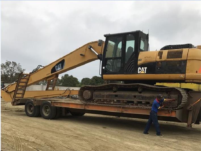 Excavadoras Caterpillar 329 Brazo Largo (Portoviejo)