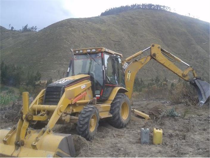 Retroexcavadoras Caterpillar CATERPILLAR (Riobamba)