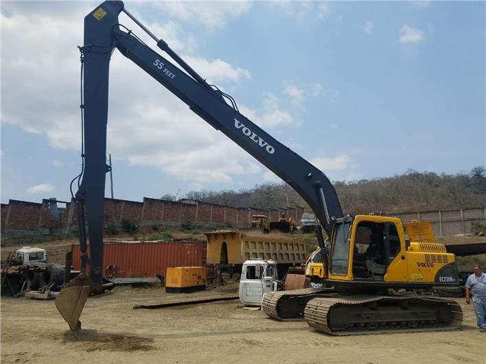 Excavadoras Volvo EC210 Brazo Largo (Portoviejo)