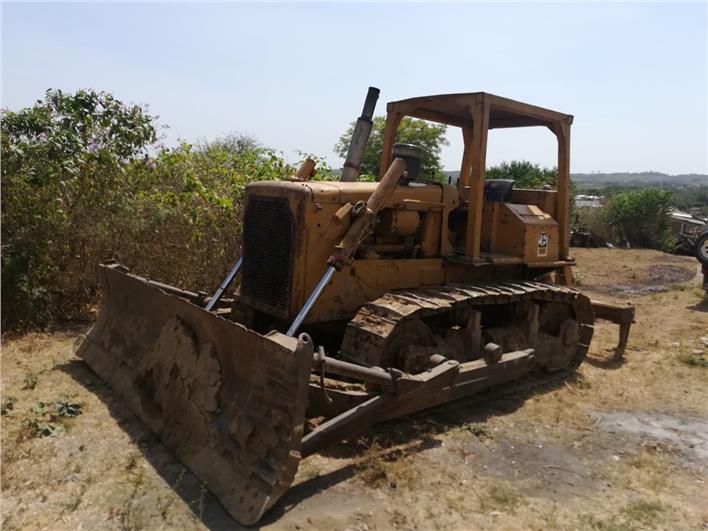 Tractores de Oruga Caterpillar D6D (Santa Lucía)