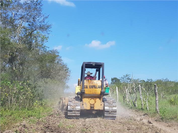 Tractores de Oruga Caterpillar D6 C (Quito)