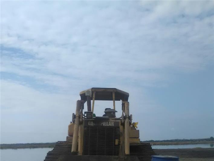 Tractores de Oruga Caterpillar D6H (Guayaquil)