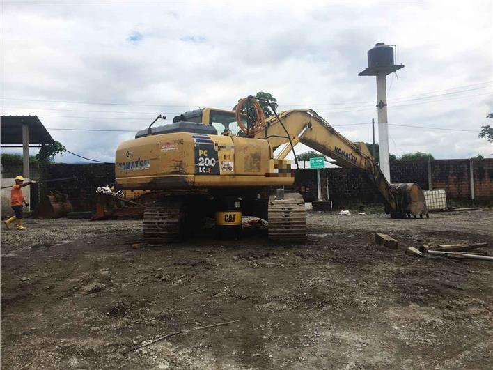 Excavadoras Caterpillar 320 D (La Troncal)