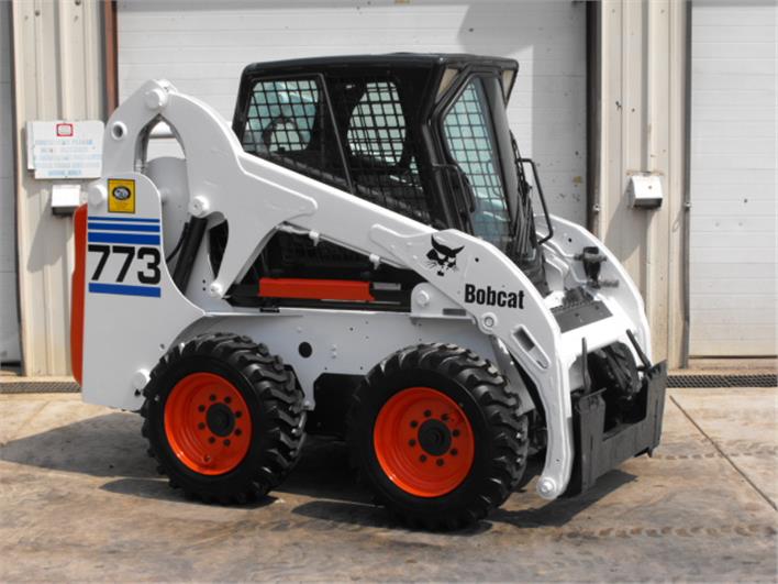 Minicargadores Bobcat S773 (Pasaje)