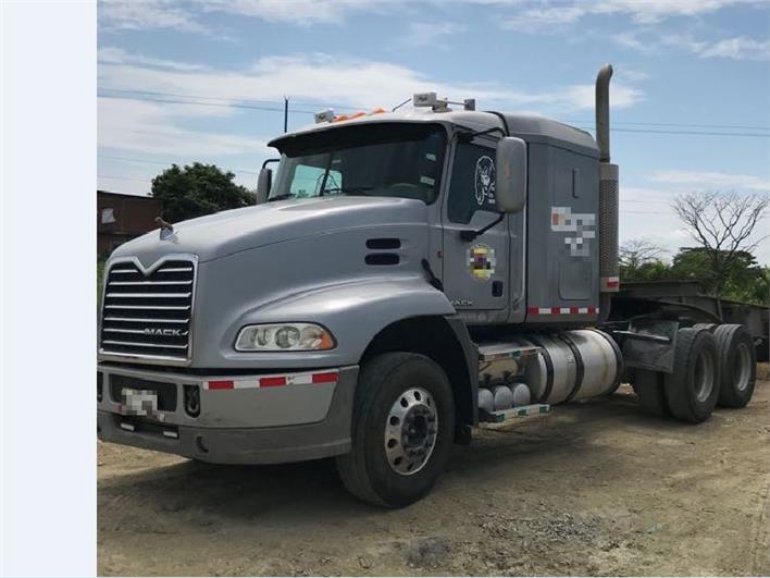 Cabezales Mack CXU613E TRAILER (Guayaquil)
