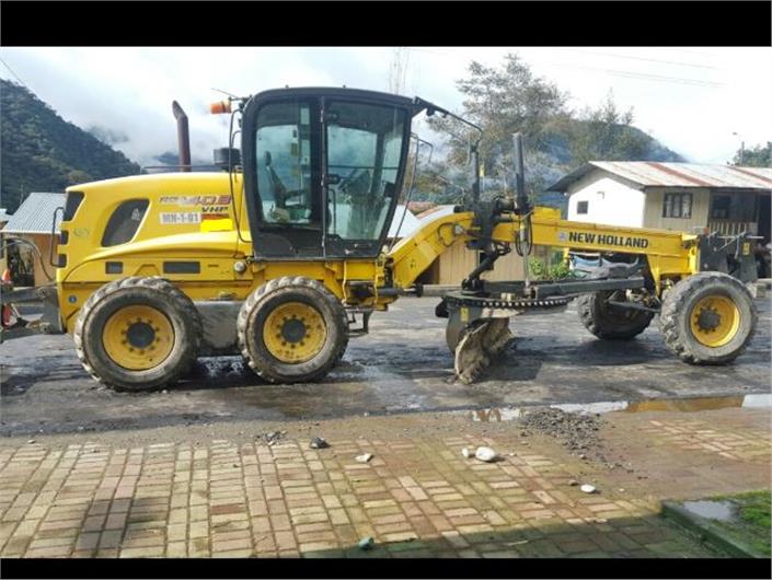 Motoniveladoras New Holland RG140B (Quito)