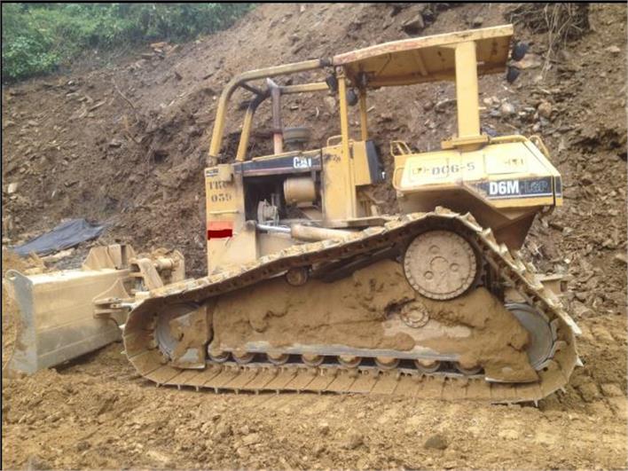 Tractores de Oruga Caterpillar D6M LGP (Quito)