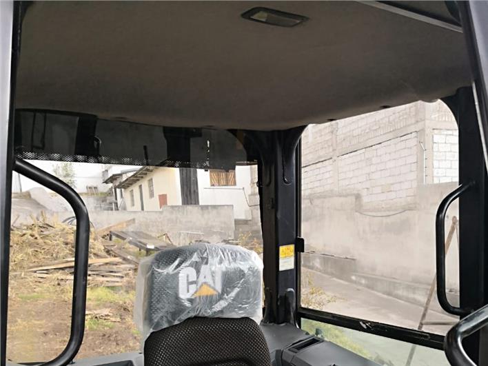 Tractores de Oruga Caterpillar D5K lgp (Quito)
