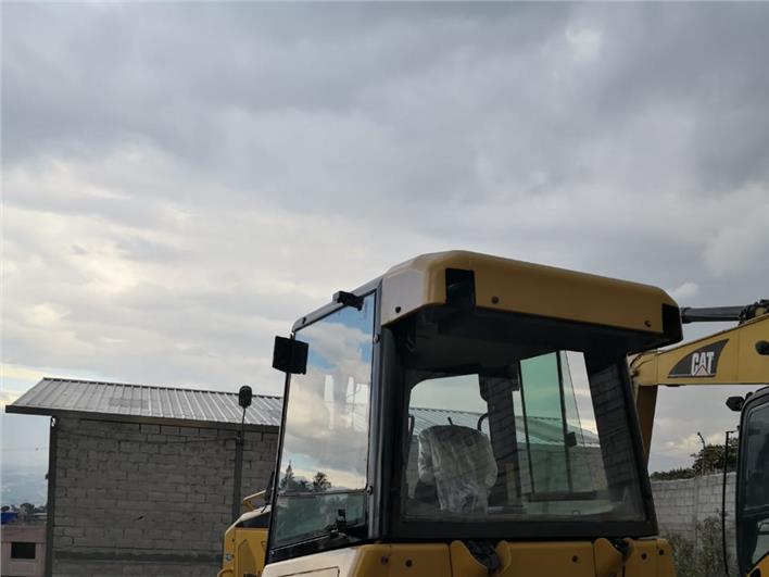 Tractores de Oruga Caterpillar D5K lgp (Quito)