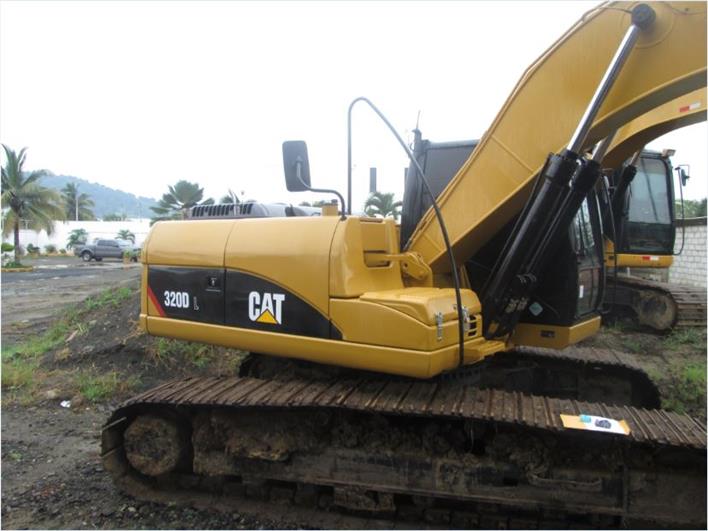 Excavadoras Caterpillar 320DL (Portoviejo)