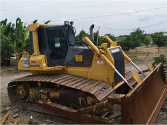 Tractores de Oruga Komatsu D65XP-15E0 (Guayaquil)