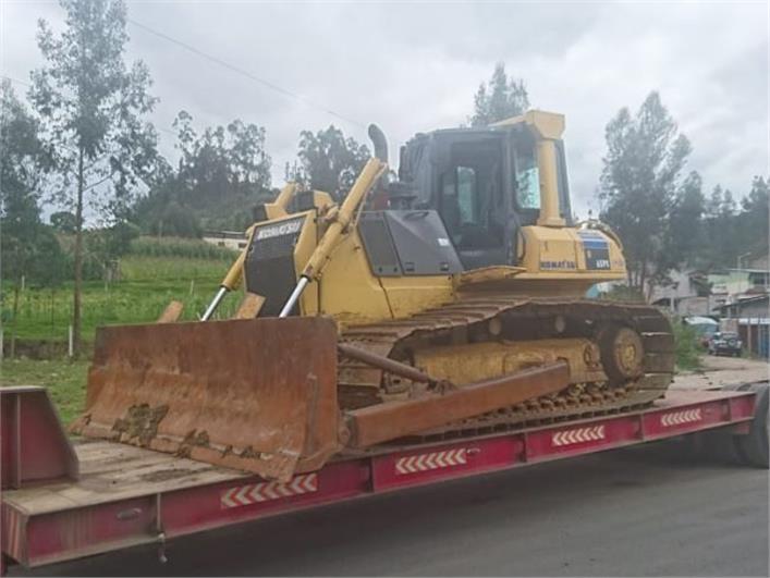 Tractores de Oruga Komatsu D65 (Guayaquil)