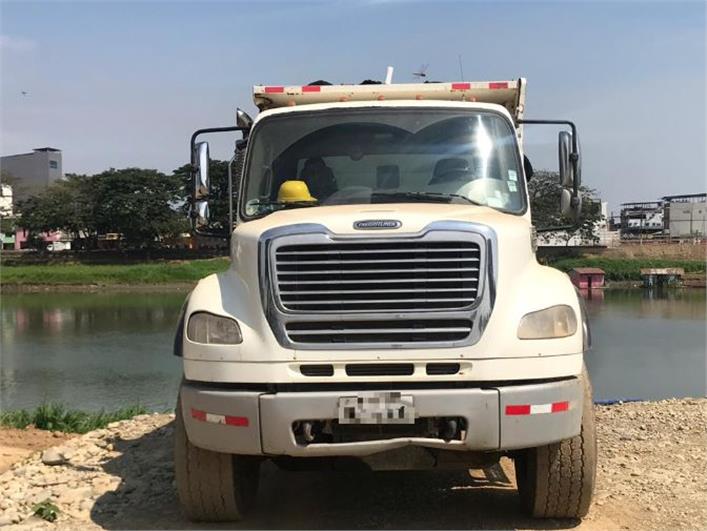 Volquetas International 4900 4x2 (Guayaquil)