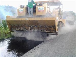 Distribuidoras de asfalto ETNYRE Chip (Portoviejo)